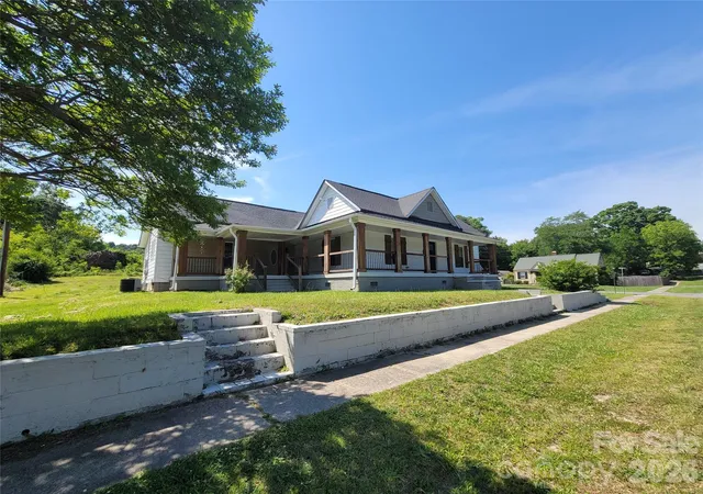 Photo 2 of Single family home for sale at 409 N 12th Street, Bessemer City, NC 28016 | MLS# 4387965 | Listing updated on 2026-07-29