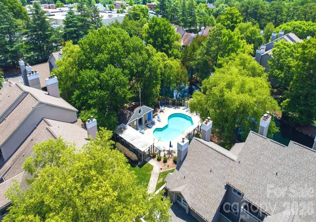 2nd image of 2500 Stradbrook Dr, Charlotte, NC 28210