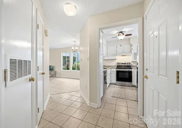 4th image of 2500 Stradbrook Dr, Charlotte, NC 28210 | MLS# 4387981