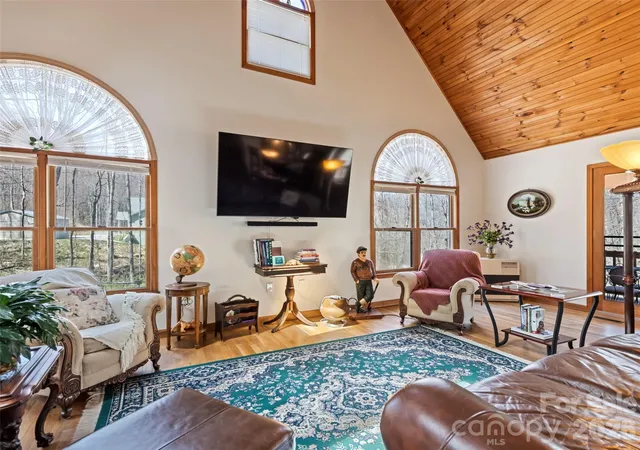 Photo 5 of Single family home for sale at 89 41 46 Stump Ln, Maggie Valley, NC 28751 | MLS# 4387985 | Listing updated on 2026-08-27