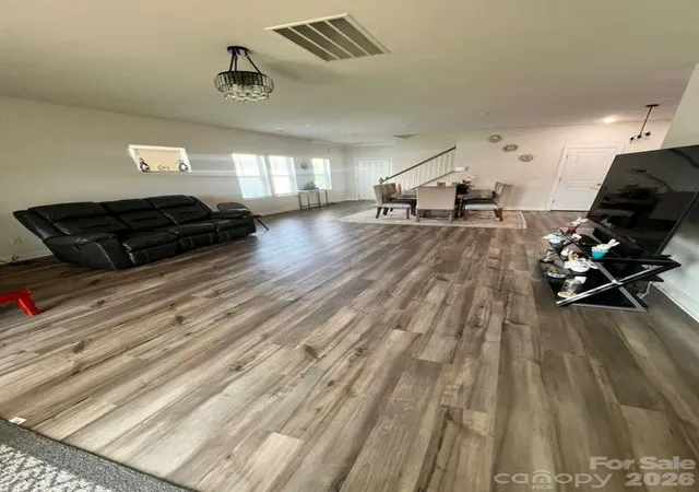 Photo 3 of Single family home for sale at 11908 Redleaf Dr, Charlotte, NC 28215 | MLS# 4387987 | Listing updated on 2026-09-28