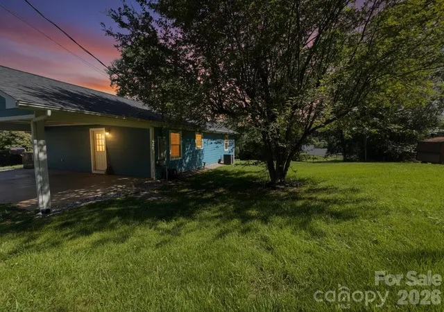 Homes for sale in Nebo, NC | 84 E Hunt Dr, Nebo, NC 28761 | MLS# 4387996