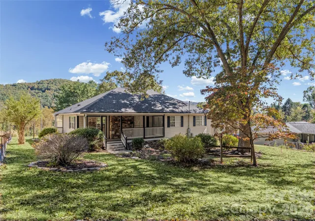 Single family home for sale at 540 Old Haw Crk Rd, Asheville, NC 28805 | MLS# 4387997
