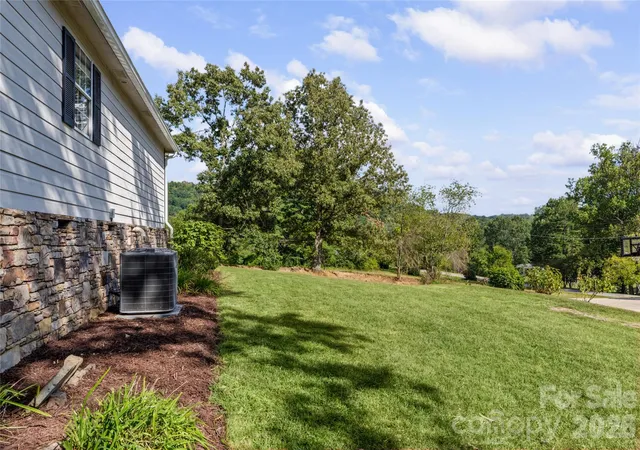 Photo 3 of Single family home for sale at 540 Old Haw Crk Rd, Asheville, NC 28805 | MLS# 4387997 | Listing updated on 2026-10-04