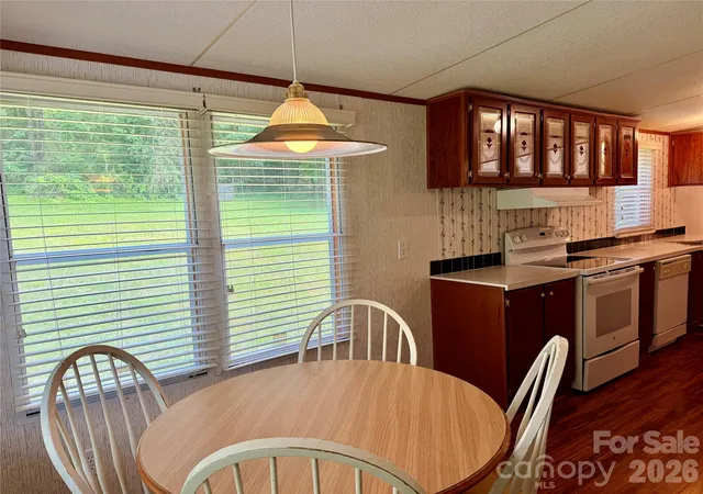 5th image of 5493 Harris Farm Rd, Hickory, NC 28602 | MLS# 4388001
