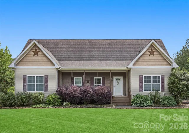 Homes for sale in Dallas, NC | 1581 Rhyne Rd, Dallas, NC 28034 | MLS# 4388022