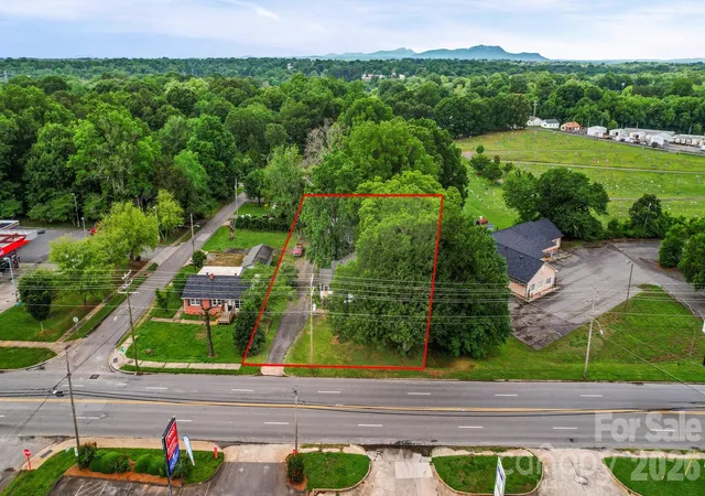 Listing Photo 4 - Condo for sale in building located at 1109 Union Rd, Gastonia, NC 28056