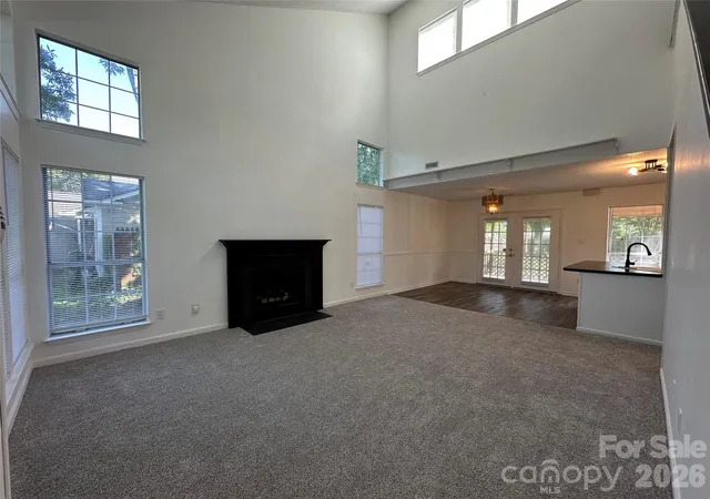 Photo 3 of Sale Pending at 10220 Rockwood Rd, Charlotte, NC 28215 | MLS# 4388056 | Listing updated on 2026-09-28