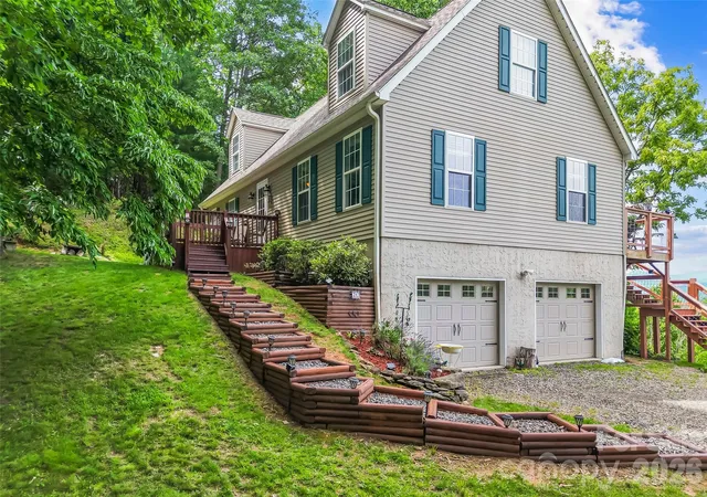 Photo 2 of Single family home for sale at 70 Heslar Way, Marshall, NC 28753 | MLS# 4388058 | Listing updated on 2026-09-19