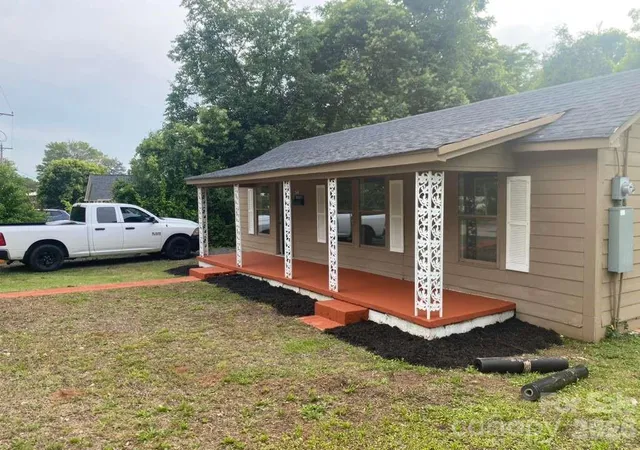 Photo 2 of Single family home for sale at 514 Bynum Ave, Rock Hill, SC 29732 | MLS# 4388088 | Listing updated on 2026-09-13