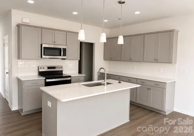 Photo 3 of Townhouse for sale at 3622 Teslow Dr #37, Charlotte, NC 28215 | MLS# 4388110 | Listing updated on 2026-10-09