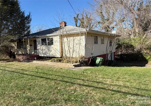 1st image of 323 Pearson Dr, Asheville, NC 28801 | MLS# 4388112