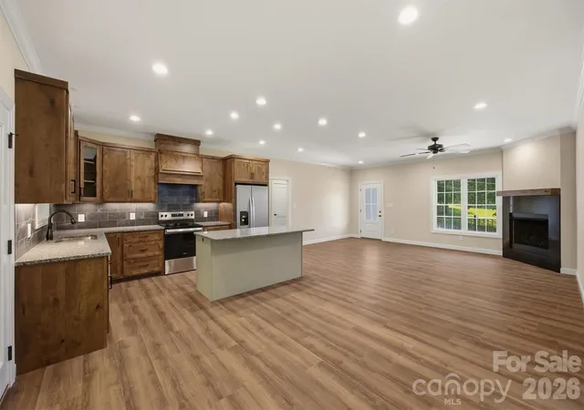 Photo 2 of Single family home for sale at 107 Meadow View St, Morganton, NC 28655 | MLS# 4388143 | Listing updated on 2026-10-02