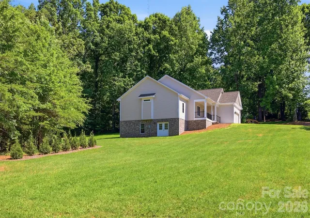 4th image of 107 Meadow View St, Morganton, NC 28655 | MLS# 4388143