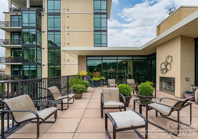 2nd image of 60 N Market St, Asheville, NC 28801