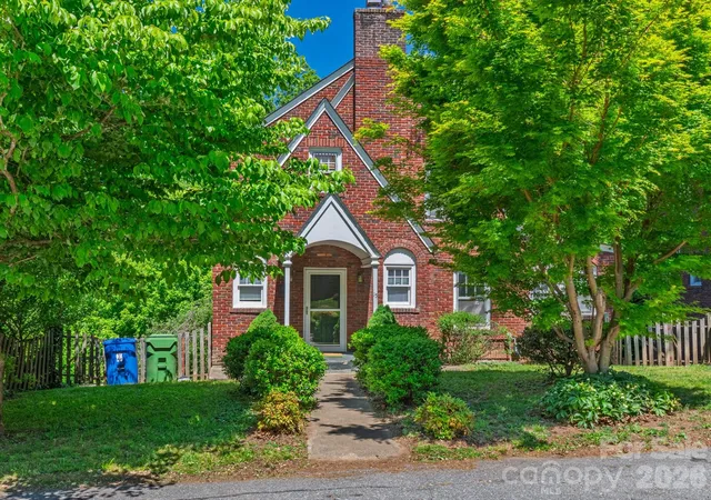 2nd image of 15 Sylvan Ave, Asheville, NC 28801 | MLS# 4388168