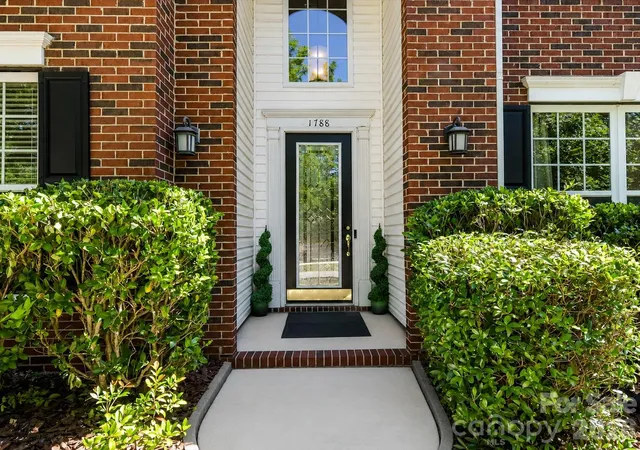 3rd image of 1788 Oakmont Dr, Denver, NC 28037 | MLS# 4388183