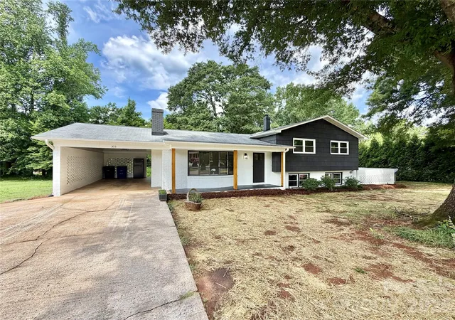 4th image of 303 Deal Ave Ne, Conover, NC 28613 | MLS# 4388184