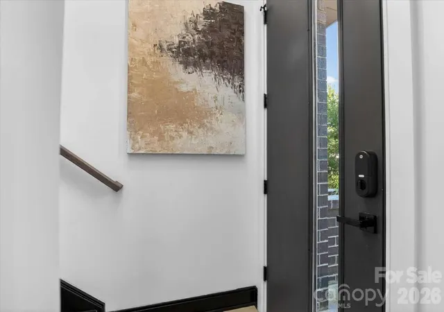 2nd image of 1005 Zinc Ln, Charlotte, NC 28205 | MLS# 4388220