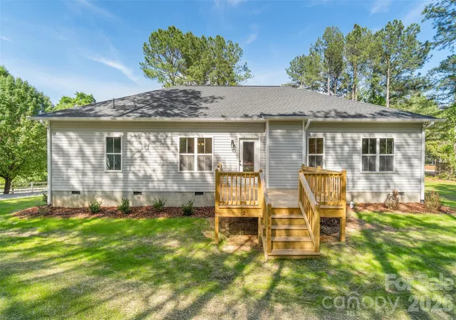 Photo 4 of Single family home for sale at 185 Shagbark Ct, West End, NC 27376 | MLS# 4388224 | Listing updated on 2026-10-18