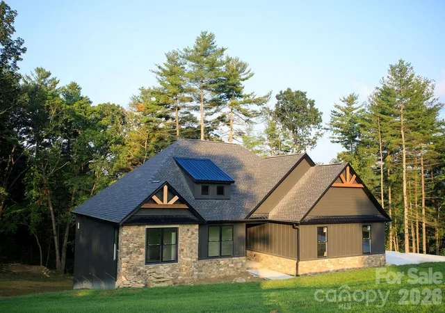 1st image of 113 Perry Pl, Hendersonville, NC 28739 | MLS# 4388240