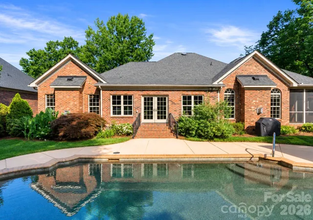Homes for sale in Matthews, NC | 526 Ballymote Ct, Matthews, NC 28104 | MLS# 4388258