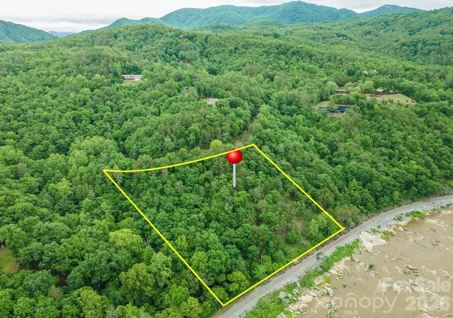 Homes for sale in Marshall, NC | 2391 French Broad Pkwy #34, Marshall, NC 28753 | MLS# 4388286