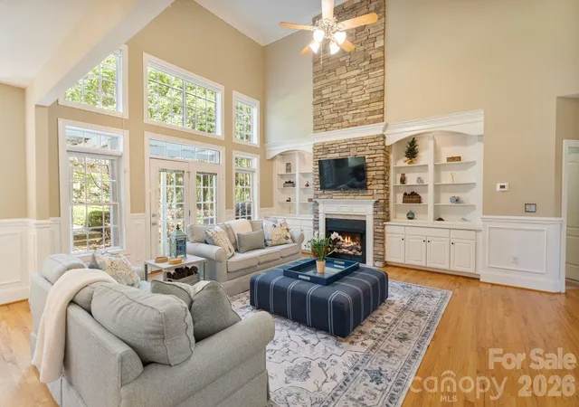Photo 3 of Single family home for sale at 108 Broadview Cir, Mooresville, NC 28117 | MLS# 4388348 | Listing updated on 2026-09-05
