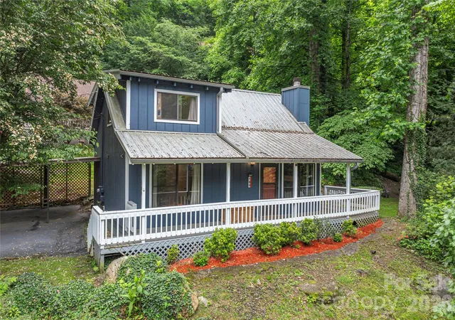 Homes for sale in Maggie Valley, NC | 100 Bristol Ln, Maggie Valley, NC 28751 | MLS# 4388389