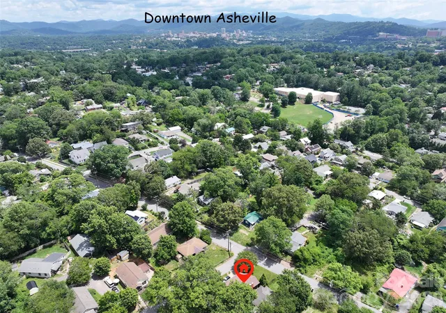 36th image of 155 Michigan Ave, Asheville, NC 28806 | MLS# 4388418