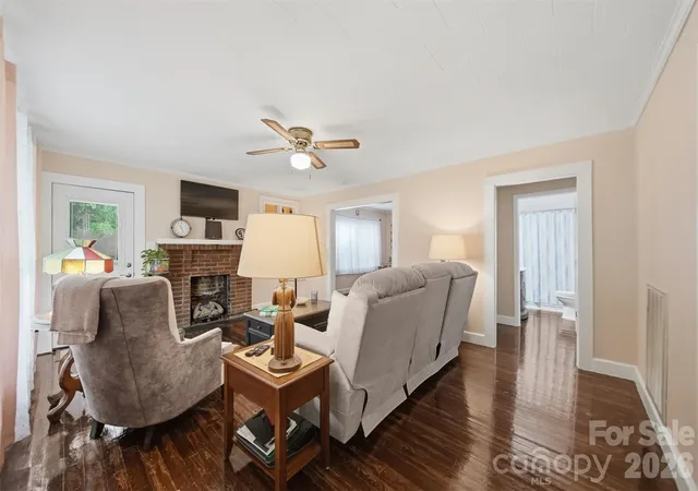 Homes for sale in Newton, NC | 431 W 20Th St, Newton, NC 28658 | MLS# 4388423
