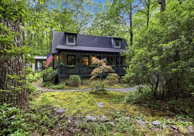2nd image of 37 Pine Bluff Rd, Hendersonville, NC 28792 | MLS# 4388445