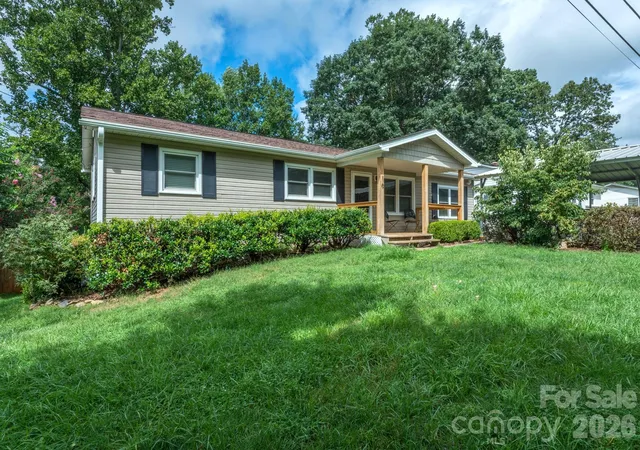 1st image of 16 Oakley Dogwood Dr, Asheville, NC 28803 | MLS# 4388447