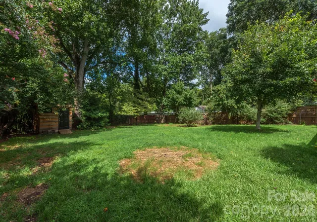 4th image of 16 Oakley Dogwood Dr, Asheville, NC 28803 | MLS# 4388447