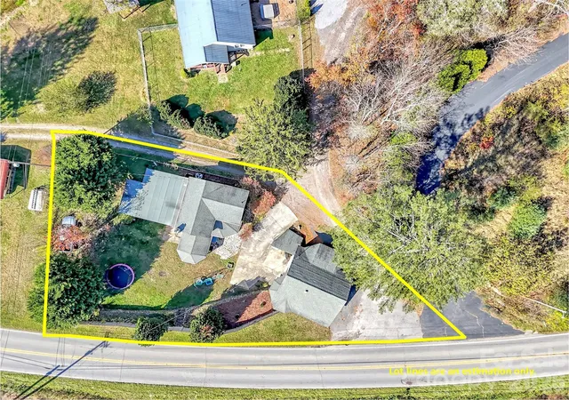 Homes for sale in Canton, NC | 126 Arrowwood Wy, Canton, NC 28716 | MLS# 4388452