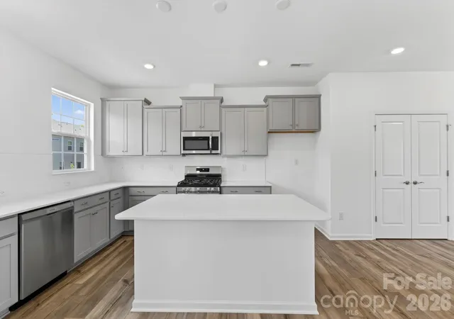 Photo 4 of Sale Pending at 106 Nablus Trl #C, Mooresville, NC 28117 | MLS# 4388454 | Listing updated on 2026-09-08