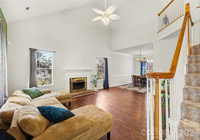 Photo 3 of Single family home for sale at 11232 Laurel View Dr, Charlotte, NC 28273 | MLS# 4388471 | Listing updated on 2026-09-01