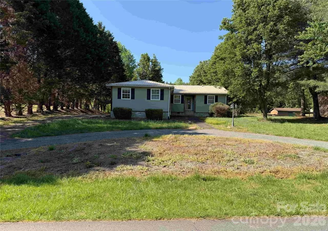 2nd image of 2076 S Fork Dr, Morganton, NC 28655 | MLS# 4388512
