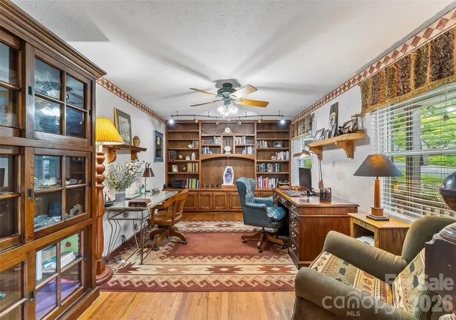 4th image of 10 Oak Leaf Ln, Arden, NC 28704 | MLS# 4388515