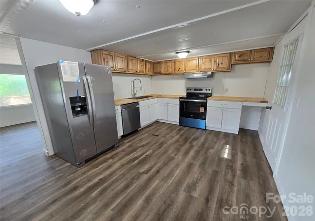 Photo 2 of Single family home for sale at 63 Sunnybrook Ln, Fletcher, NC 28732 | MLS# 4388523 | Listing updated on 2026-09-25