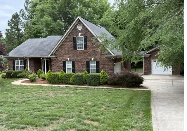 2nd image of 5911 Sugarcane Ct, Mint Hill, NC 28227 | MLS# 4388532