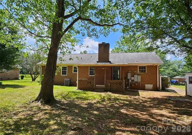 Homes for sale in Matthews, NC | 1109 Reid Harkey Rd, Matthews, NC 28105 | MLS# 4388546