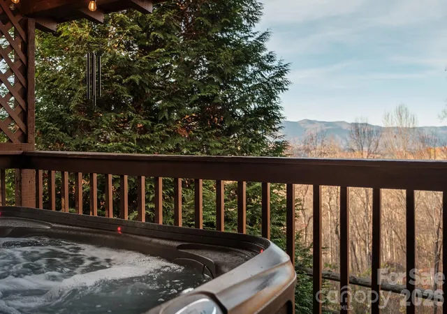 Homes for sale in Bryson City, NC | 658 Biltmore Cir, Bryson City, NC 28713 | MLS# 4388547