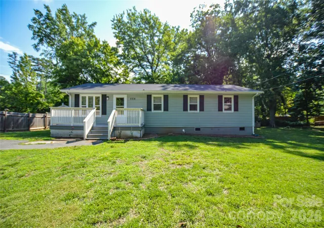 2nd image of 5514 Collins St, Charlotte, NC 28269 | MLS# 4388555