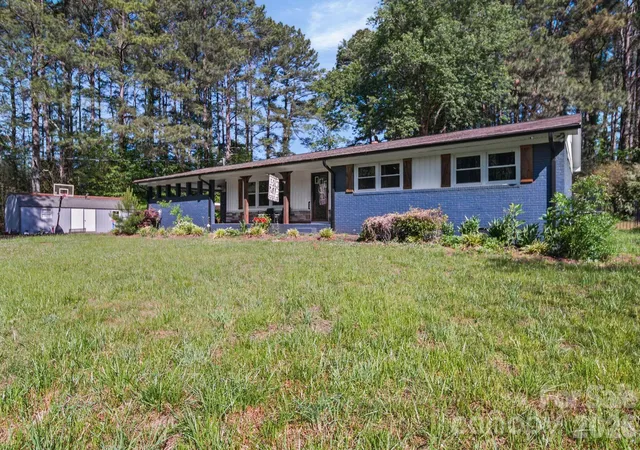 3rd image of 809 Elaine Dr, Albemarle, NC 28001 | MLS# 4388586
