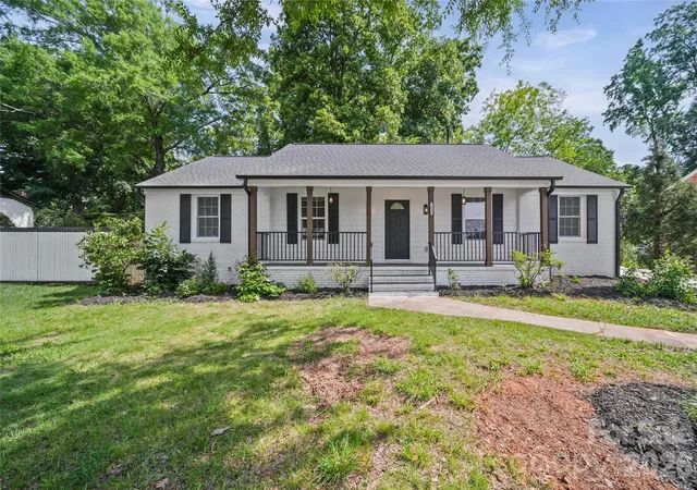 3rd image of 1421 Tyvola Rd, Charlotte, NC 28210 | MLS# 4388594