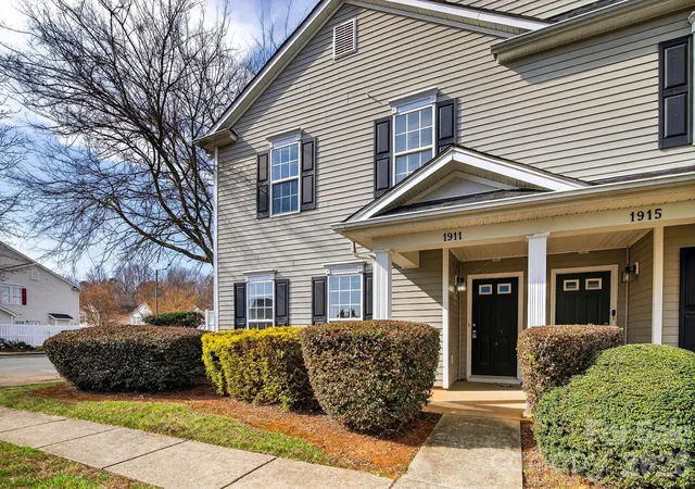 1st image of 1911 Flushing Ct, Charlotte, NC 28215 | MLS# 4388600