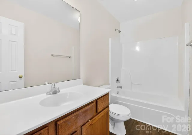 3rd image of 1911 Flushing Ct, Charlotte, NC 28215 | MLS# 4388600