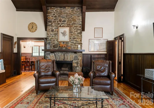 Photo 3 of Single family home for sale at 711 Shawnee Trl, Asheville, NC 28805 | MLS# 4388610 | Listing updated on 2026-06-09