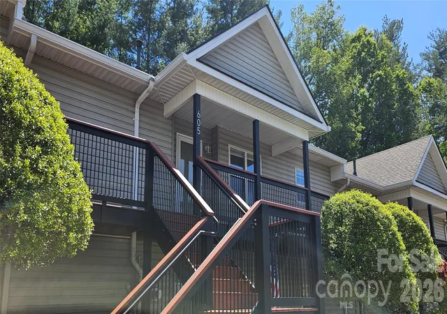 Homes for sale in Asheville, NC | 605 Carlyle Wy, Asheville, NC 28803 | MLS# 4388630